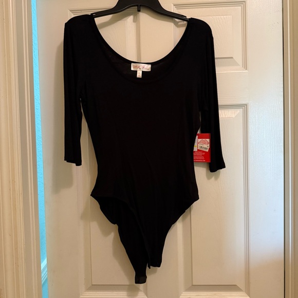 NWT Marilyn Monroe Black Scoop Neck Bodysuit - Picture 1 of 6